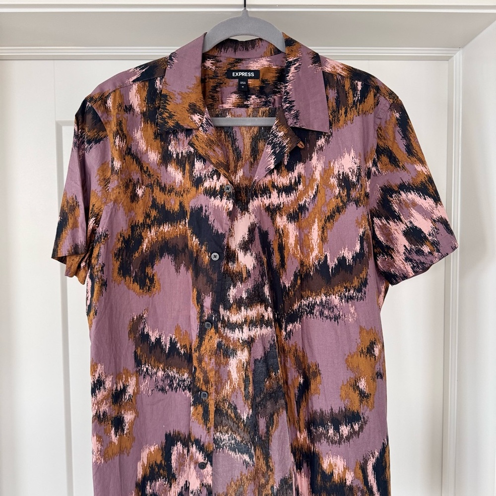 Express Men's Short Sleeve Artistic Print Shirt - Purple and Black